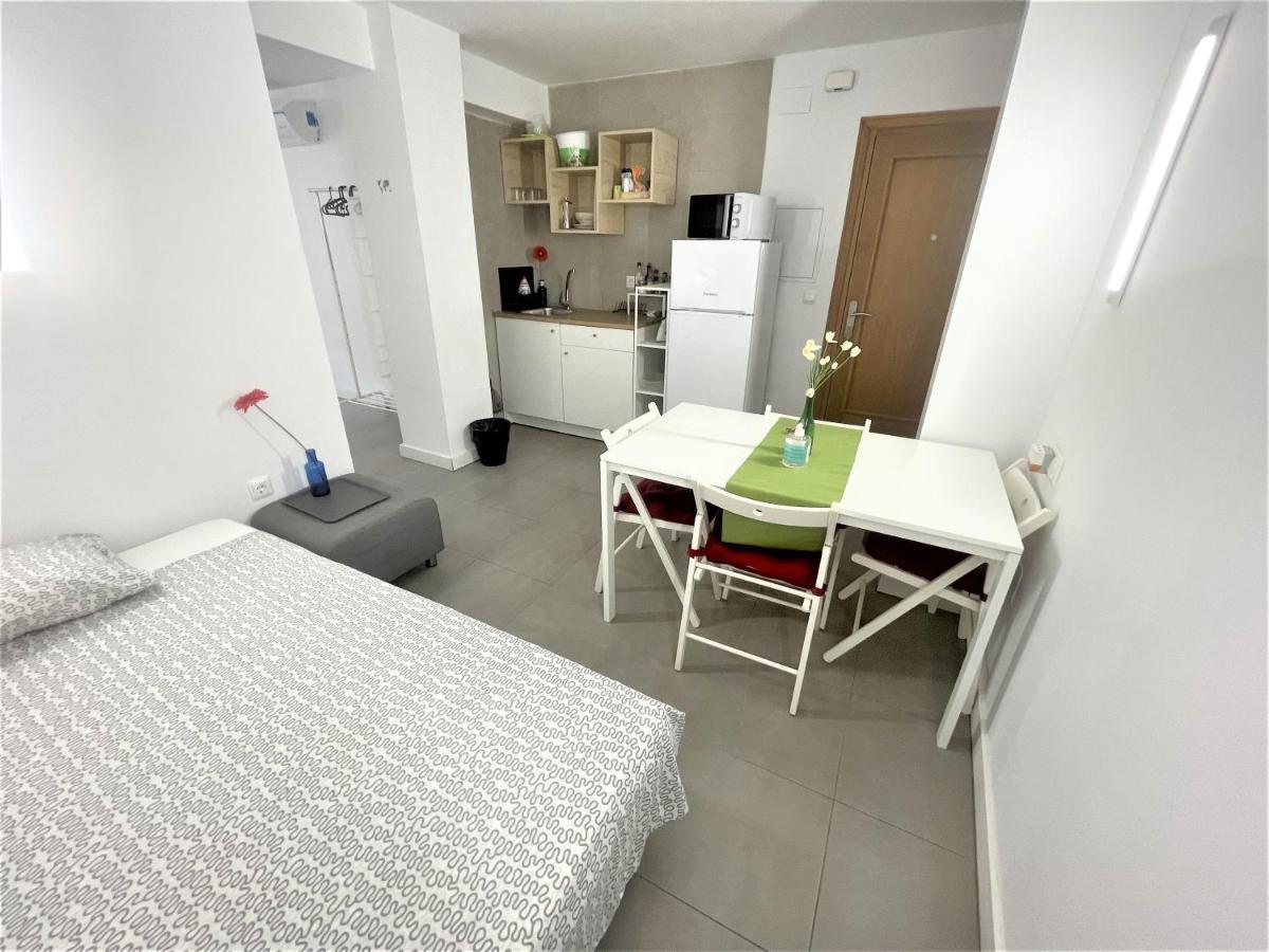 Plaza De Toros / Centro Apartment Malaga Bagian luar foto