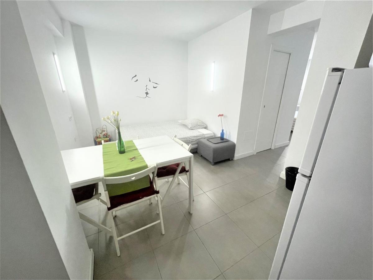 Plaza De Toros / Centro Apartment Malaga Bagian luar foto